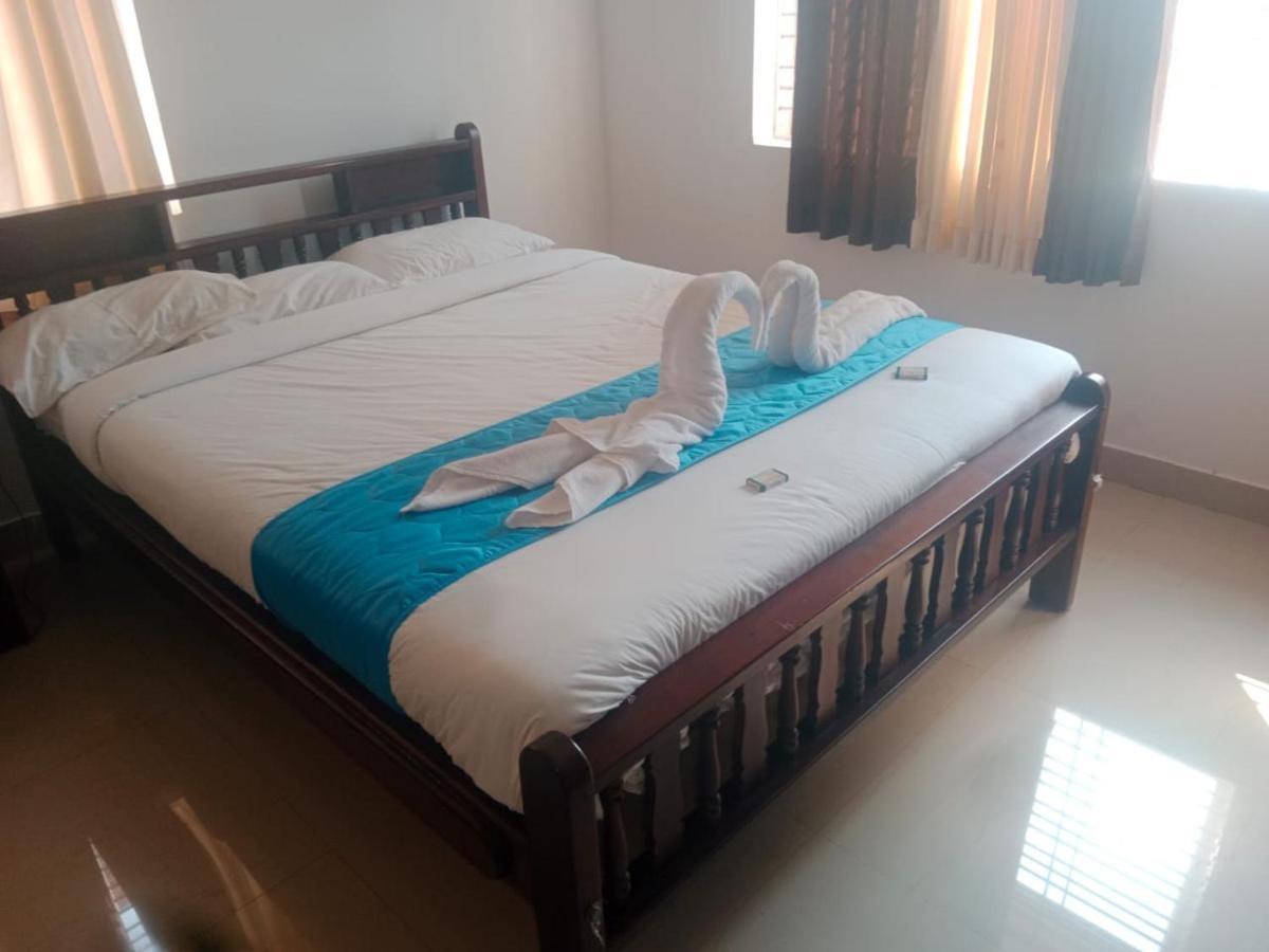 Hotel Blue Rays Bainduru Exterior photo