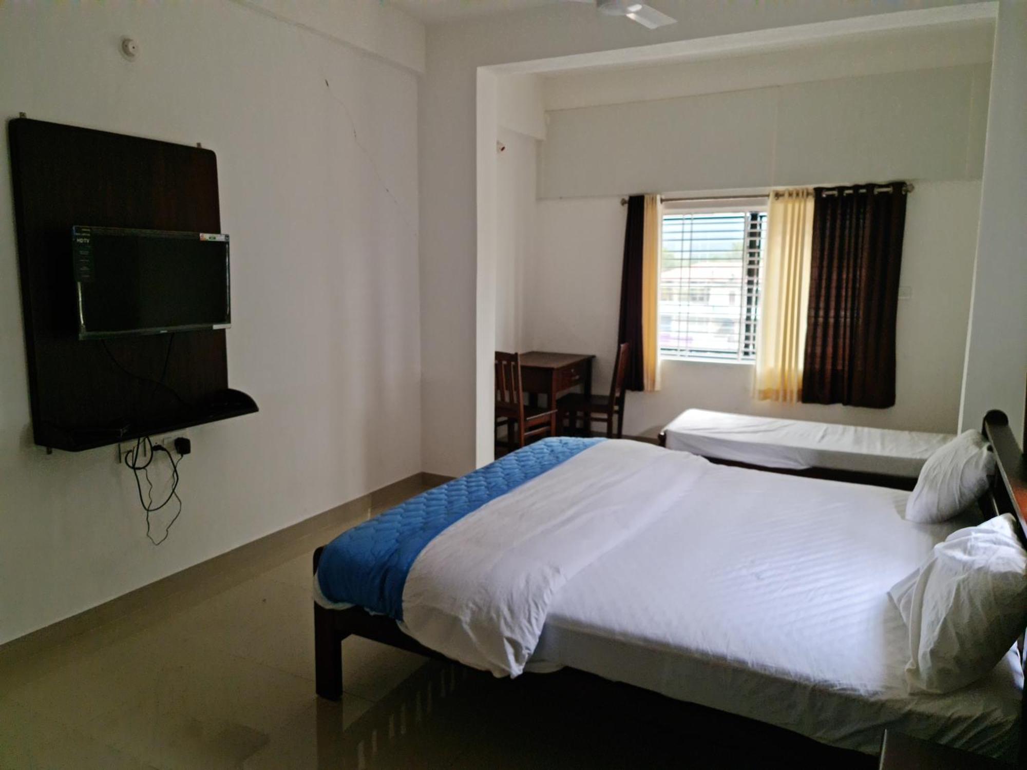 Hotel Blue Rays Bainduru Exterior photo